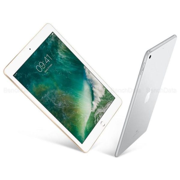 iPad 9.7 (2017) 5e génération 32 Go - WiFi + 4G - Gris Sidéral For Sale