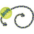 Honden speelgoed Kong hond Squeakair tennisbal met piep en touw, medium. For Sale